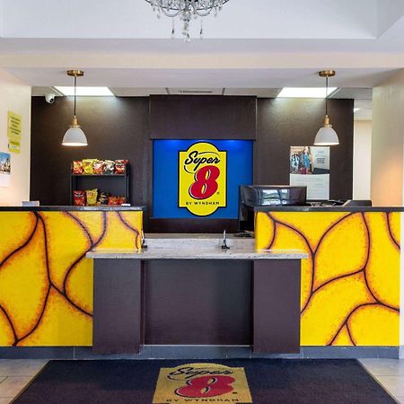 Hotel Super 8 By Wyndham Salisbury Extérieur photo