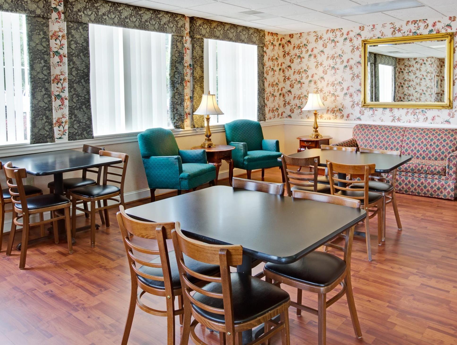Hotel Super 8 By Wyndham Salisbury Extérieur photo